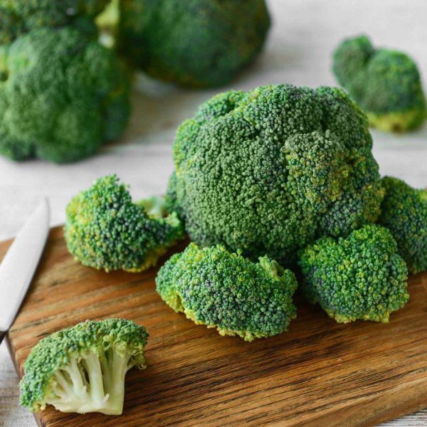 Vietnamese Broccoli Crowns, per lb - Image 2